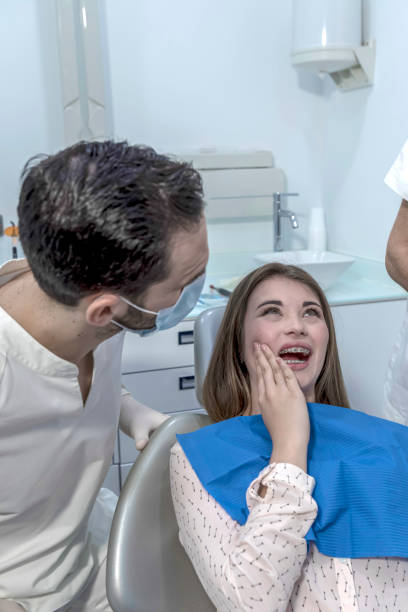 Best Emergency Dental Services for Seniors in Bayou Vista, TX